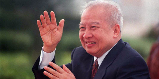Hommage à sa
                  Majesté le Roi-Père Norodom Sihanouk